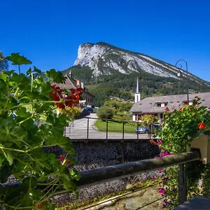 https://gite-auberge-lherbe-tendre-saint-pierre-dentremont-savoie.hotels-rhonealpes.com